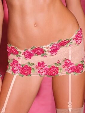 VS Rose Lace Garter Skirt
